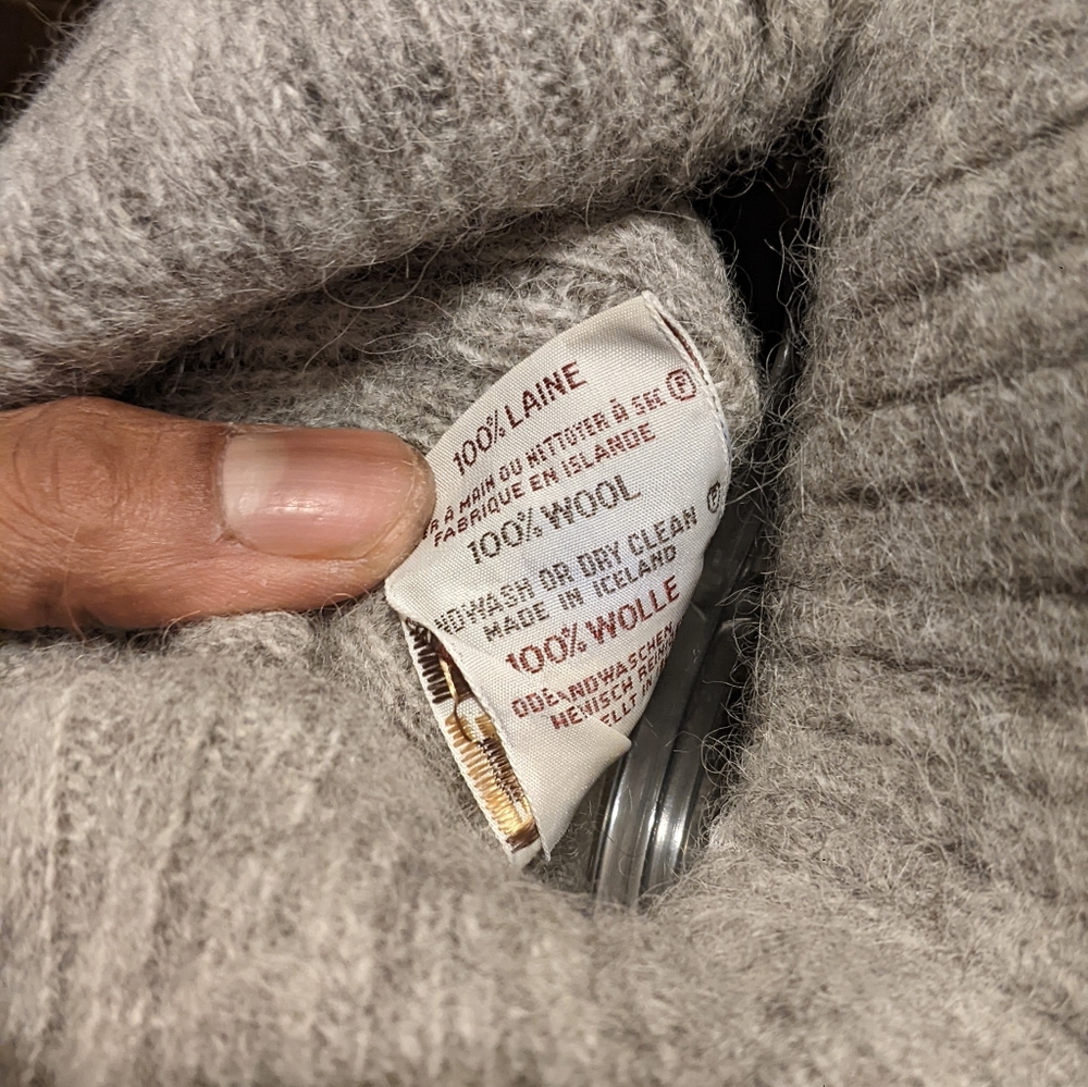 Wool Sweater - Picture 14 of 14